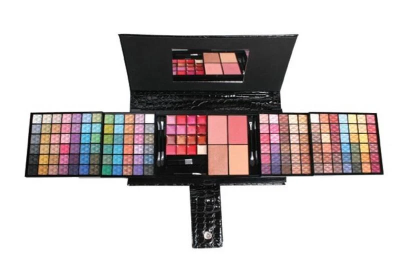 BEAUTY TREATS HOLLYWOOD PURSE SET 3 BEAUTY TREATS HOLLYWOOD PURSE SET