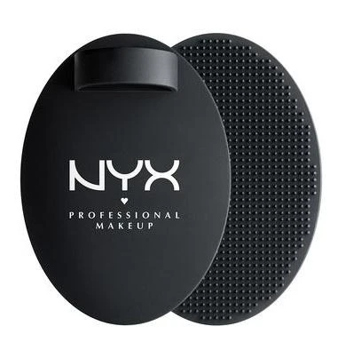 NYX Professional On The Spot Brush Cleansing Pad 3 NYX Professional On The Spot Brush Cleansing Pad